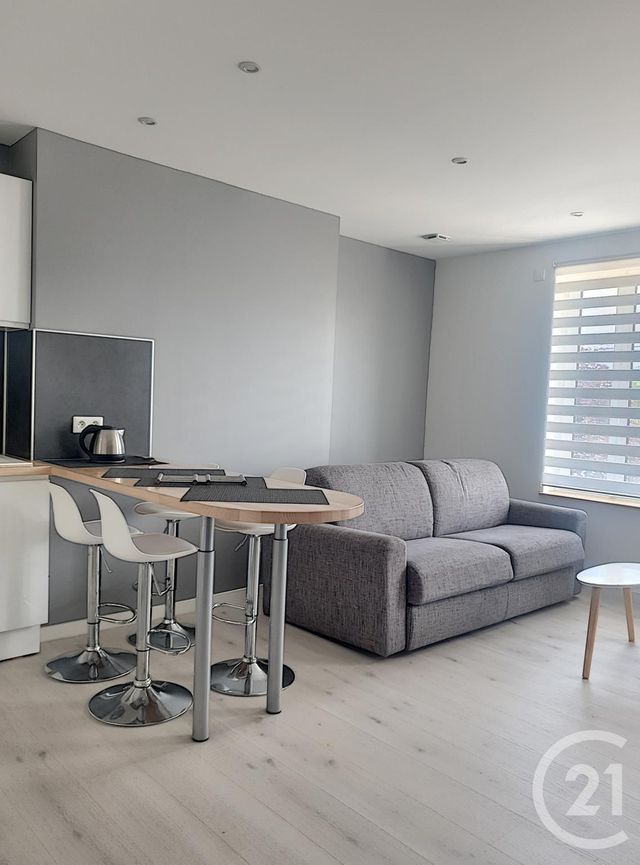Afficher la photo en grand Appartement F2 à louer - 2 pièces - 37.5 m2 - TROYES - 10 - CHAMPAGNE-ARDENNE - Century 21 Martinot Immobilier