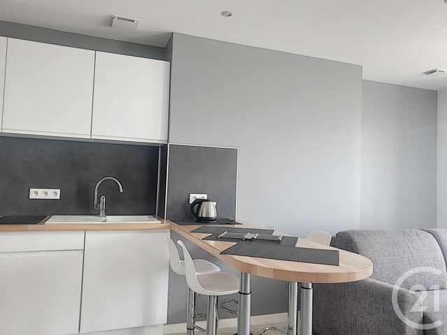 Afficher la photo en grand Appartement F2 à louer - 2 pièces - 37.5 m2 - TROYES - 10 - CHAMPAGNE-ARDENNE - Century 21 Martinot Immobilier