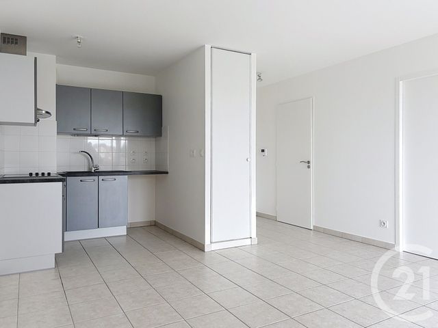 Appartement F2 à louer - 2 pièces - 40.5 m2 - ST ANDRE LES VERGERS - 10 - CHAMPAGNE-ARDENNE - Century 21 Martinot Immobilier