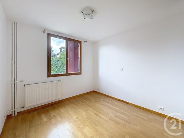 Appartement T3 à louer - 3 pièces - 57.0 m2 - TROYES - 10 - CHAMPAGNE-ARDENNE - Century 21 Martinot Immobilier