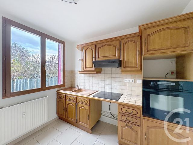 Appartement T3 à louer - 3 pièces - 57.0 m2 - TROYES - 10 - CHAMPAGNE-ARDENNE - Century 21 Martinot Immobilier