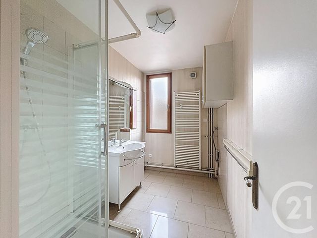 Appartement T3 à louer - 3 pièces - 57.0 m2 - TROYES - 10 - CHAMPAGNE-ARDENNE - Century 21 Martinot Immobilier