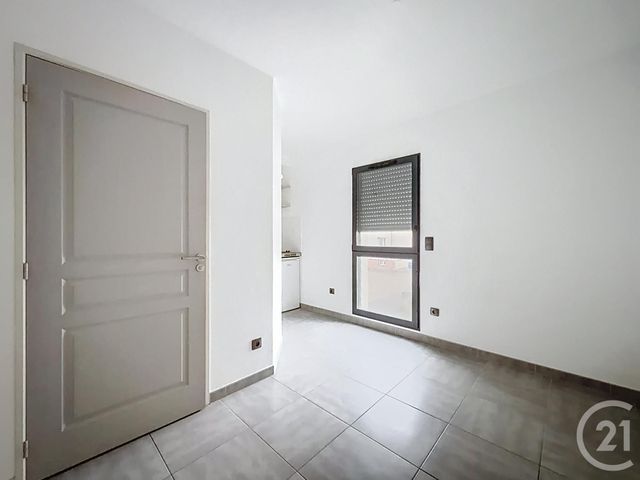 Appartement F1 à louer - 1 pièce - 18.0 m2 - TROYES - 10 - CHAMPAGNE-ARDENNE - Century 21 Martinot Immobilier