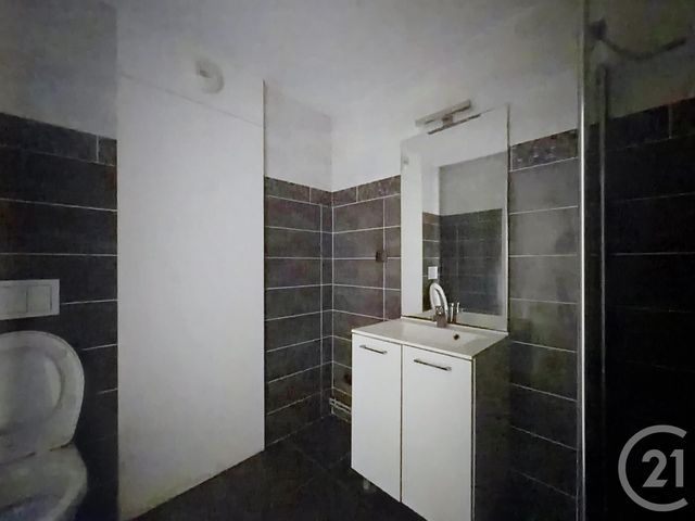 Appartement F1 à louer - 1 pièce - 18.0 m2 - TROYES - 10 - CHAMPAGNE-ARDENNE - Century 21 Martinot Immobilier