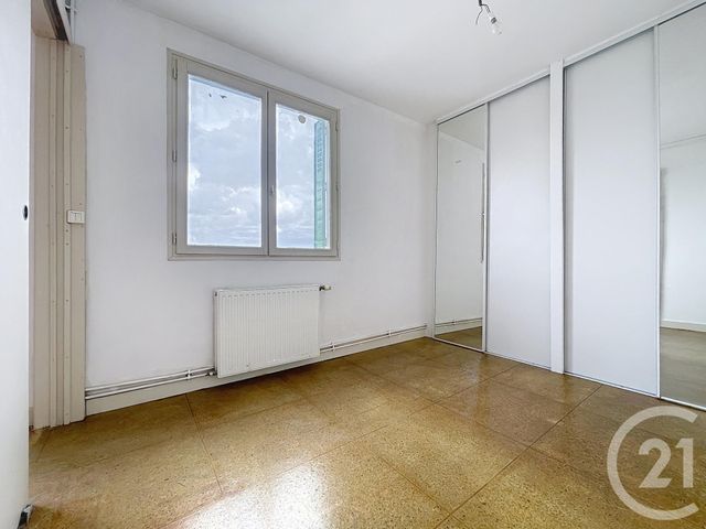 Appartement F3 à vendre - 3 pièces - 50.93 m2 - TROYES - 10 - CHAMPAGNE-ARDENNE - Century 21 Martinot Immobilier