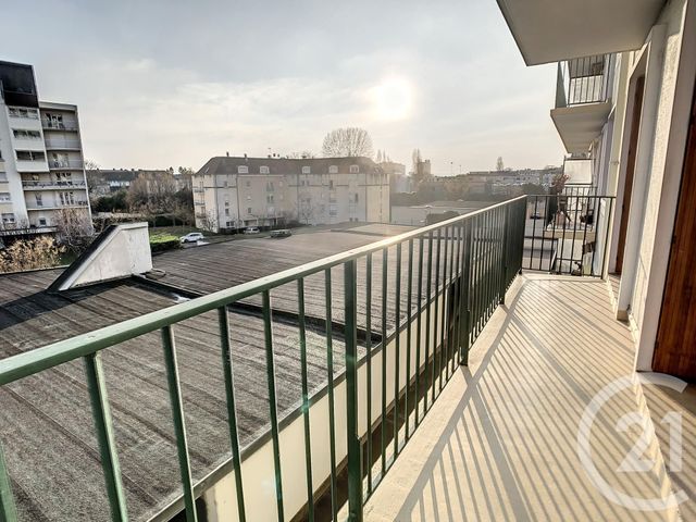 Appartement F3 à louer - 3 pièces - 76.29 m2 - TROYES - 10 - CHAMPAGNE-ARDENNE - Century 21 Martinot Immobilier