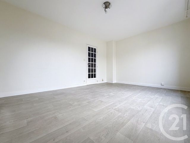 Appartement F2 à louer - 3 pièces - 55.42 m2 - TROYES - 10 - CHAMPAGNE-ARDENNE - Century 21 Martinot Immobilier