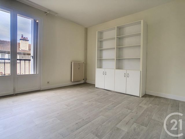 Appartement F2 à louer - 3 pièces - 55.42 m2 - TROYES - 10 - CHAMPAGNE-ARDENNE - Century 21 Martinot Immobilier