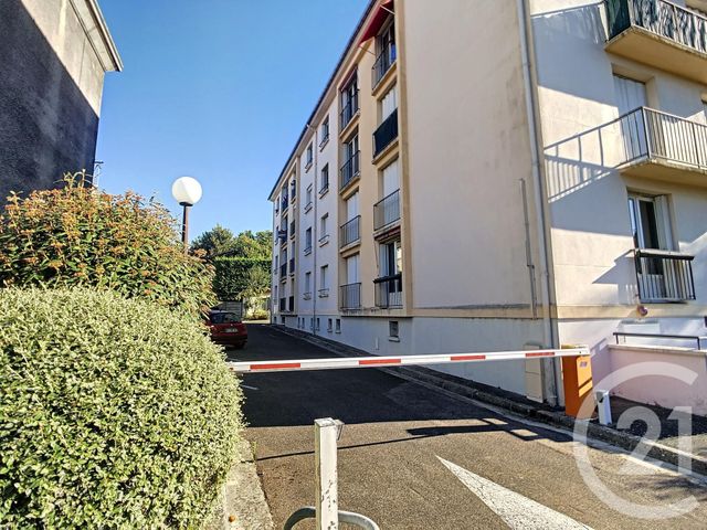 Appartement F2 à louer - 3 pièces - 55.42 m2 - TROYES - 10 - CHAMPAGNE-ARDENNE - Century 21 Martinot Immobilier