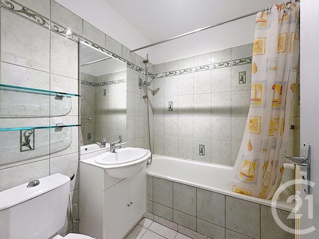 Appartement F1 à louer - 1 pièce - 26.9 m2 - TROYES - 10 - CHAMPAGNE-ARDENNE - Century 21 Martinot Immobilier