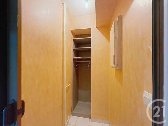 Appartement F1 à louer - 1 pièce - 26.9 m2 - TROYES - 10 - CHAMPAGNE-ARDENNE - Century 21 Martinot Immobilier