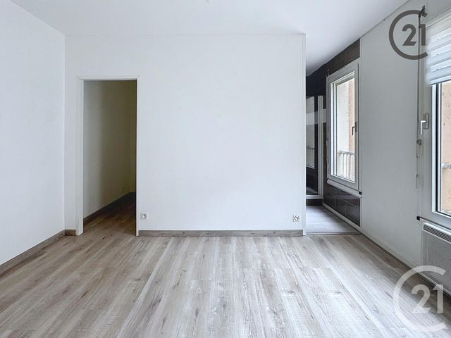 Afficher la photo en grand Appartement à vendre - 8 pièces - 150.86 m2 - TROYES - 10 - CHAMPAGNE-ARDENNE - Century 21 Martinot Immobilier