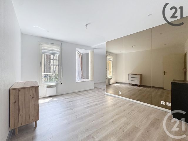 Afficher la photo en grand Appartement à vendre - 8 pièces - 150.86 m2 - TROYES - 10 - CHAMPAGNE-ARDENNE - Century 21 Martinot Immobilier