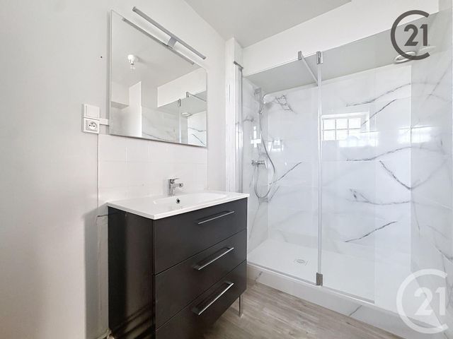 Afficher la photo en grand Appartement F4 à vendre - 4 pièces - 97.13 m2 - TROYES - 10 - CHAMPAGNE-ARDENNE - Century 21 Martinot Immobilier