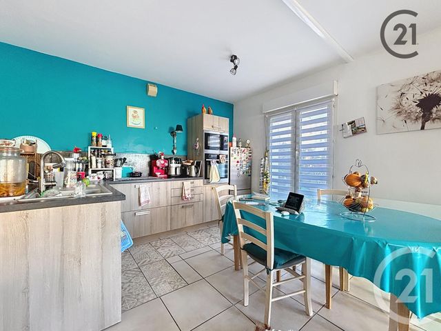 Afficher la photo en grand Appartement T4 à vendre - 4 pièces - 59.85 m2 - TROYES - 10 - CHAMPAGNE-ARDENNE - Century 21 Martinot Immobilier