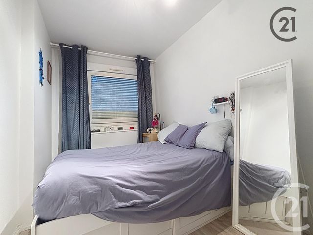 Afficher la photo en grand Appartement T4 à vendre - 4 pièces - 59.85 m2 - TROYES - 10 - CHAMPAGNE-ARDENNE - Century 21 Martinot Immobilier