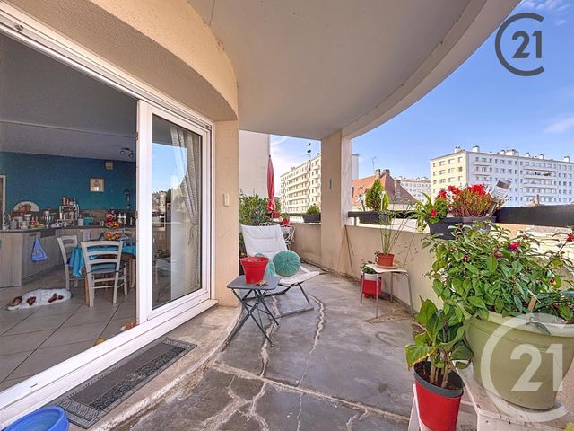 Appartement T4 à vendre - 4 pièces - 59.85 m2 - TROYES - 10 - CHAMPAGNE-ARDENNE - Century 21 Martinot Immobilier
