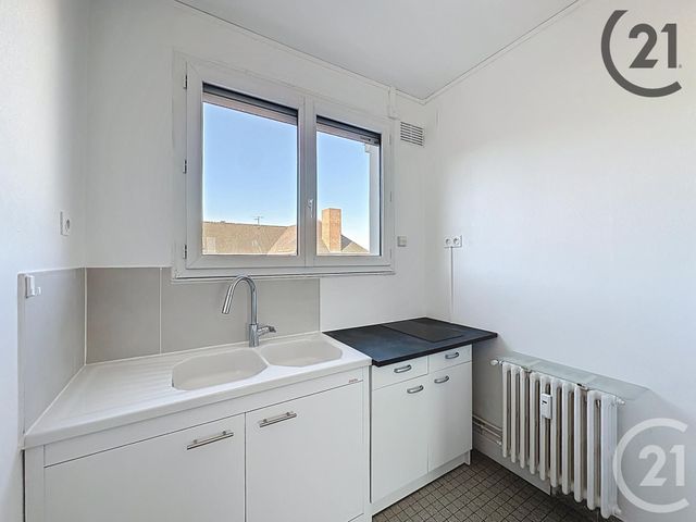 Afficher la photo en grand Appartement T3 à vendre - 3 pièces - 74.44 m2 - TROYES - 10 - CHAMPAGNE-ARDENNE - Century 21 Martinot Immobilier
