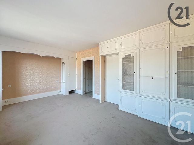 Appartement T5 à vendre - 5 pièces - 105.12 m2 - TROYES - 10 - CHAMPAGNE-ARDENNE - Century 21 Martinot Immobilier