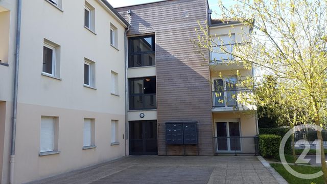 Appartement F3 à louer - 3 pièces - 73.0 m2 - ST ANDRE LES VERGERS - 10 - CHAMPAGNE-ARDENNE - Century 21 Martinot Immobilier