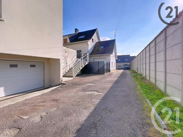 Afficher la photo en grand Appartement F2 à vendre - 2 pièces - 43.6 m2 - TROYES - 10 - CHAMPAGNE-ARDENNE - Century 21 Martinot Immobilier