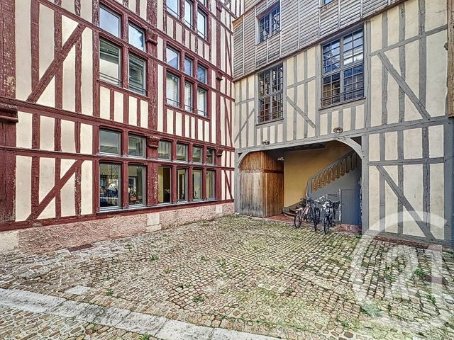 Appartement F2 à vendre - 2 pièces - 58.9 m2 - TROYES - 10 - CHAMPAGNE-ARDENNE - Century 21 Martinot Immobilier