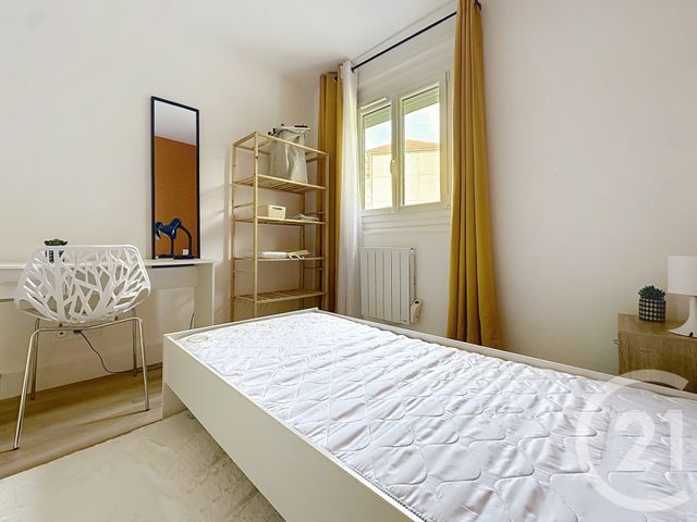 Appartement F4 à louer - 4 pièces - 75.04 m2 - ST ANDRE LES VERGERS - 10 - CHAMPAGNE-ARDENNE - Century 21 Martinot Immobilier