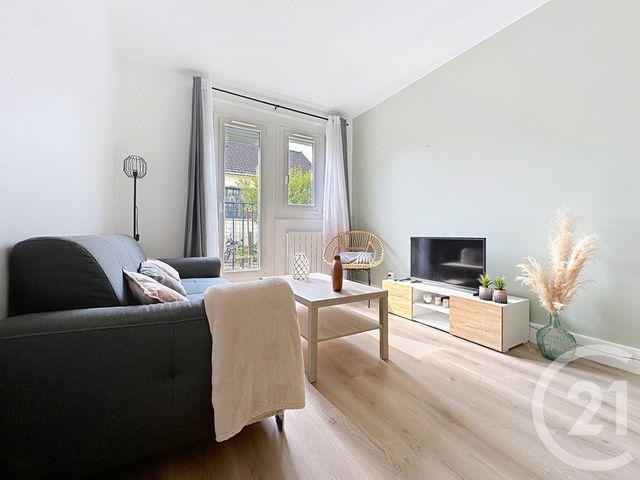 Appartement F4 à louer - 4 pièces - 75.04 m2 - ST ANDRE LES VERGERS - 10 - CHAMPAGNE-ARDENNE - Century 21 Martinot Immobilier