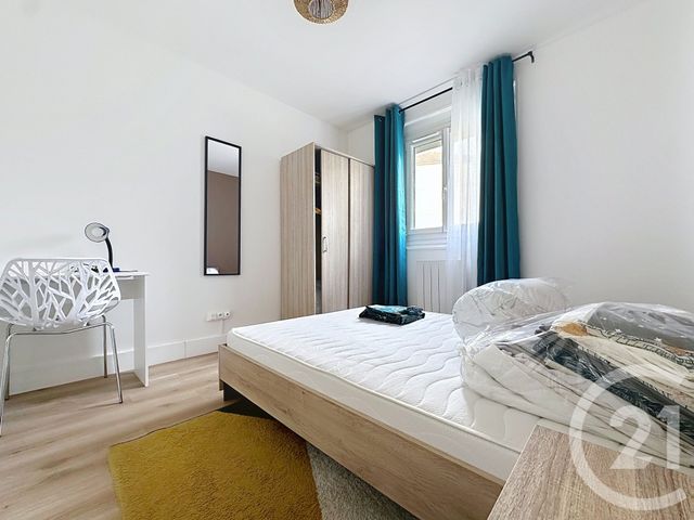 Appartement F4 à louer - 4 pièces - 75.04 m2 - ST ANDRE LES VERGERS - 10 - CHAMPAGNE-ARDENNE - Century 21 Martinot Immobilier