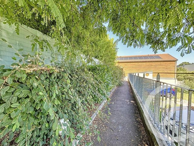 Appartement F2 à vendre - 2 pièces - 39.0 m2 - TROYES - 10 - CHAMPAGNE-ARDENNE - Century 21 Martinot Immobilier