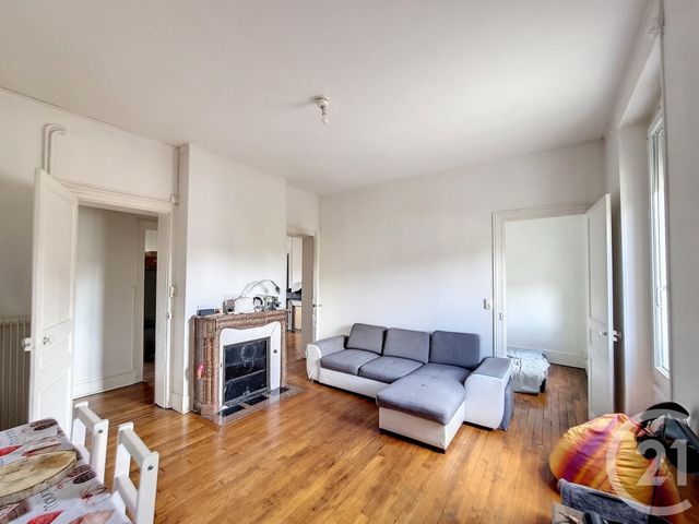 Appartement F2 à louer - 2 pièces - 49.0 m2 - LA CHAPELLE ST LUC - 10 - CHAMPAGNE-ARDENNE - Century 21 Martinot Immobilier