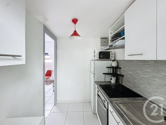 Appartement T2 à louer - 2 pièces - 24.9 m2 - TROYES - 10 - CHAMPAGNE-ARDENNE - Century 21 Martinot Immobilier