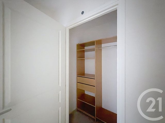 Appartement F4 à louer - 4 pièces - 88.0 m2 - STE SAVINE - 10 - CHAMPAGNE-ARDENNE - Century 21 Martinot Immobilier