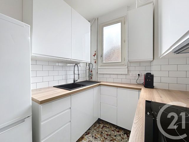 Appartement F4 à louer - 4 pièces - 63.49 m2 - TROYES - 10 - CHAMPAGNE-ARDENNE - Century 21 Martinot Immobilier