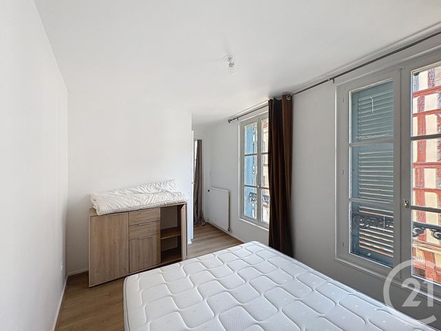 Appartement T4 à louer - 3 pièces - 73.6 m2 - TROYES - 10 - CHAMPAGNE-ARDENNE - Century 21 Martinot Immobilier