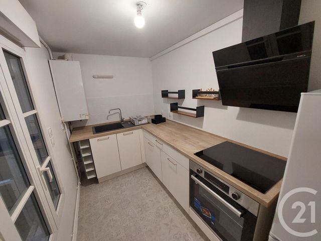 Appartement T4 à louer - 3 pièces - 73.6 m2 - TROYES - 10 - CHAMPAGNE-ARDENNE - Century 21 Martinot Immobilier