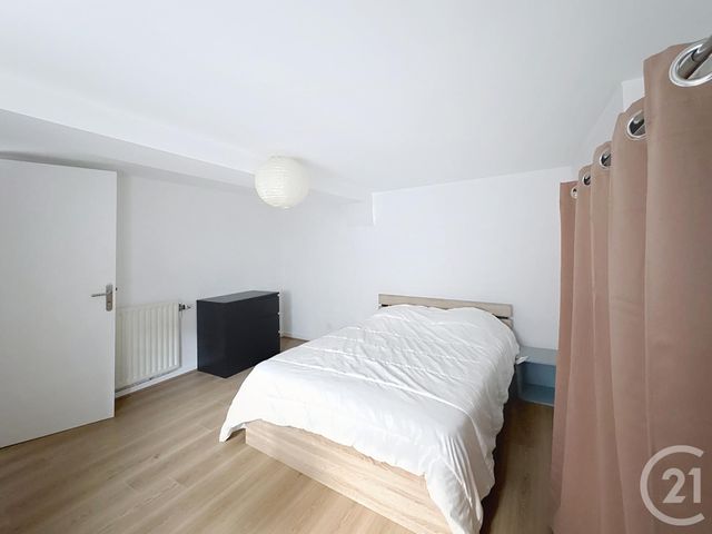 Appartement T4 à louer - 3 pièces - 73.6 m2 - TROYES - 10 - CHAMPAGNE-ARDENNE - Century 21 Martinot Immobilier