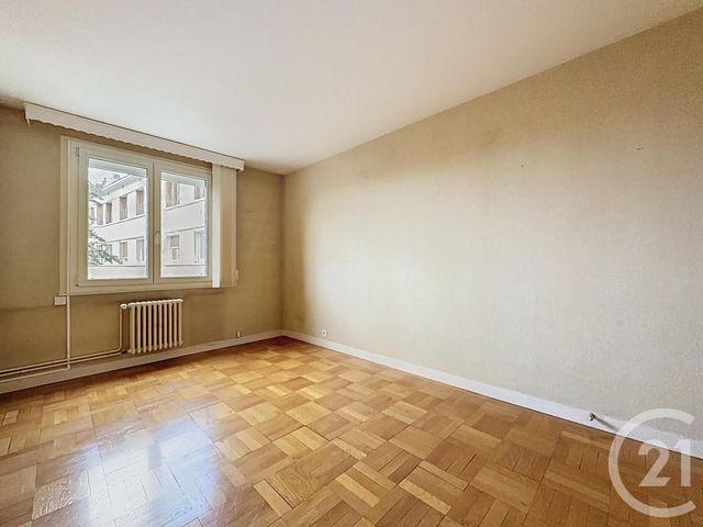 Afficher la photo en grand Appartement F5 à vendre - 5 pièces - 141.38 m2 - TROYES - 10 - CHAMPAGNE-ARDENNE - Century 21 Martinot Immobilier