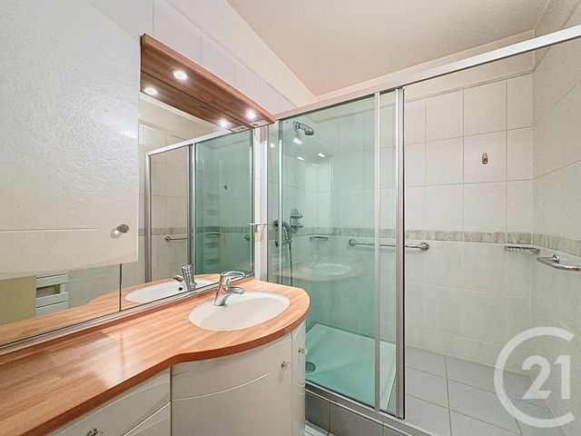 Afficher la photo en grand Appartement F5 à vendre - 5 pièces - 141.38 m2 - TROYES - 10 - CHAMPAGNE-ARDENNE - Century 21 Martinot Immobilier