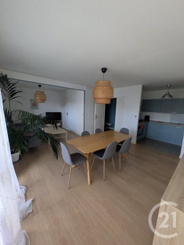 Appartement F4 à louer - 4 pièces - 79.96 m2 - TROYES - 10 - CHAMPAGNE-ARDENNE - Century 21 Martinot Immobilier