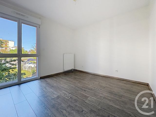 Appartement à vendre - 3 pièces - 61.76 m2 - TROYES - 10 - CHAMPAGNE-ARDENNE - Century 21 Martinot Immobilier