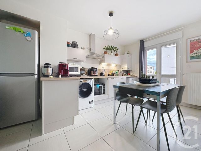 Appartement à vendre - 3 pièces - 61.76 m2 - TROYES - 10 - CHAMPAGNE-ARDENNE - Century 21 Martinot Immobilier