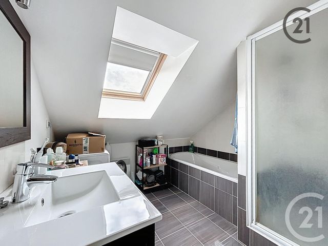 Appartement à vendre - 5 pièces - 63.35 m2 - TROYES - 10 - CHAMPAGNE-ARDENNE - Century 21 Martinot Immobilier