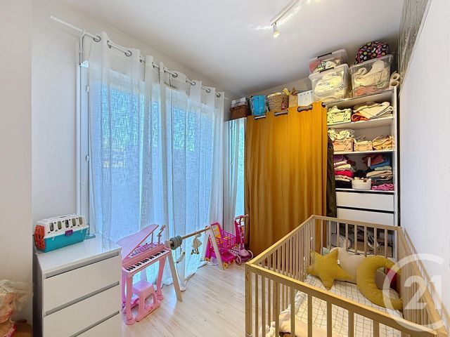 Appartement F3 à vendre - 3 pièces - 62.0 m2 - ST PARRES AUX TERTRES - 10 - CHAMPAGNE-ARDENNE - Century 21 Martinot Immobilier