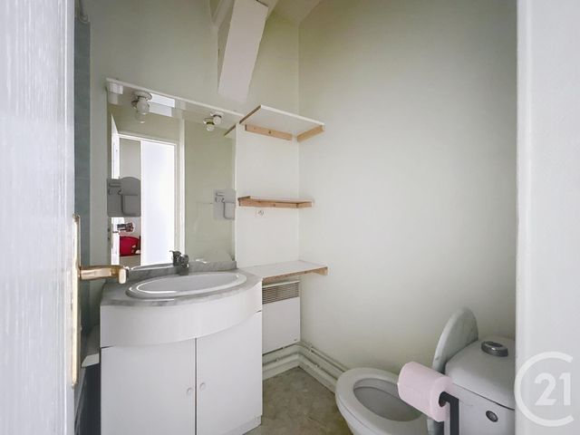 Appartement F2 à louer - 2 pièces - 46.0 m2 - TROYES - 10 - CHAMPAGNE-ARDENNE - Century 21 Martinot Immobilier