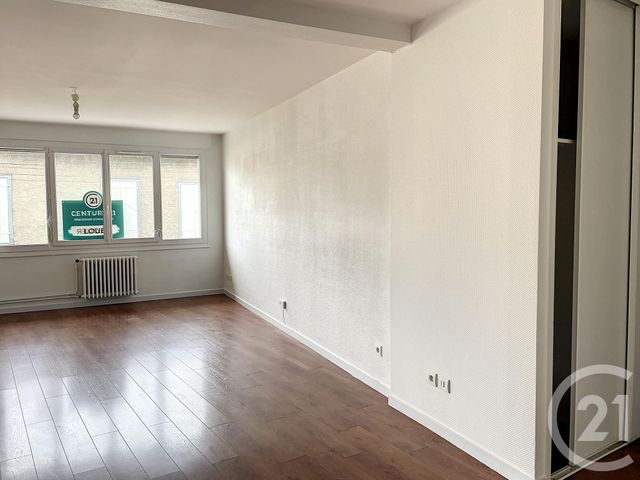 Appartement F5 à louer - 5 pièces - 90.0 m2 - TROYES - 10 - CHAMPAGNE-ARDENNE - Century 21 Martinot Immobilier