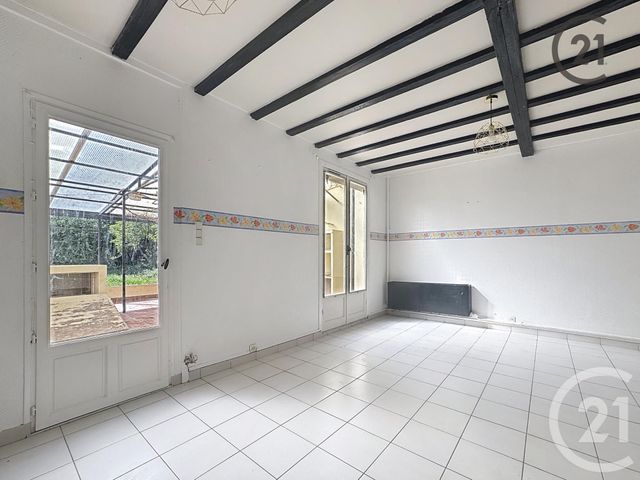 maison à vendre - 4 pièces - 71.0 m2 - ST ANDRE LES VERGERS - 10 - CHAMPAGNE-ARDENNE - Century 21 Martinot Immobilier