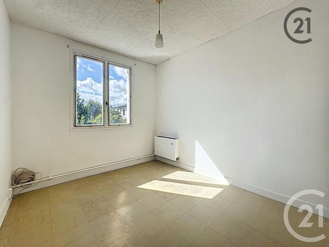 maison à vendre - 4 pièces - 71.0 m2 - ST ANDRE LES VERGERS - 10 - CHAMPAGNE-ARDENNE - Century 21 Martinot Immobilier