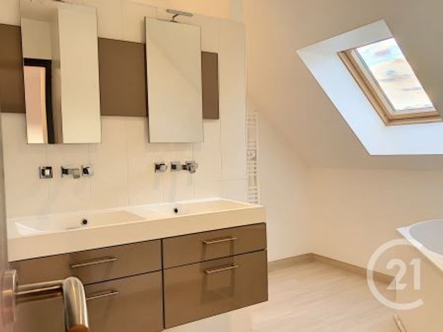 maison à louer - 6 pièces - 150.0 m2 - LA RIVIERE DE CORPS - 10 - CHAMPAGNE-ARDENNE - Century 21 Martinot Immobilier