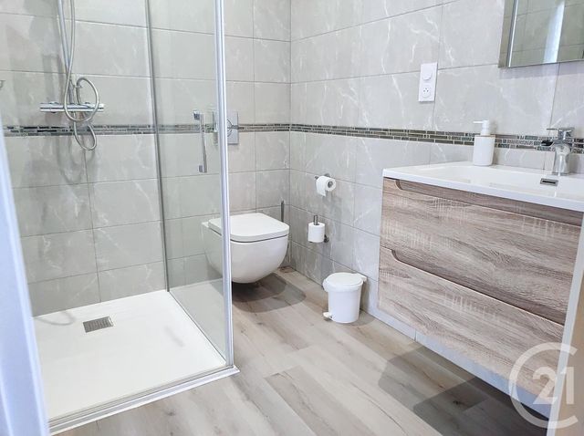 Appartement T2 à louer - 2 pièces - 47.77 m2 - ST PARRES AUX TERTRES - 10 - CHAMPAGNE-ARDENNE - Century 21 Martinot Immobilier